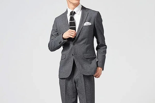 カジュアルな結婚式におすすめのコーディネート