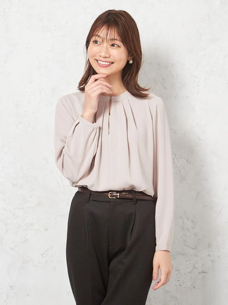【ウォッシャブル】ブラウス長袖クルーネックプルオーバータックブラウス透けにくいストレッチ無地SOFFICE通年【レディース】